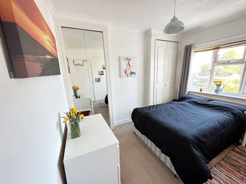 Photo 1: Luxury bedroom 1 with ensuite £795 solo / double occupancy £150 surcharge