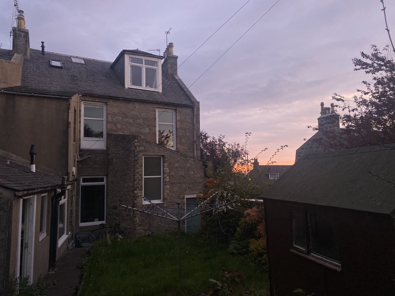 Photo 1: View of the flat from the garden