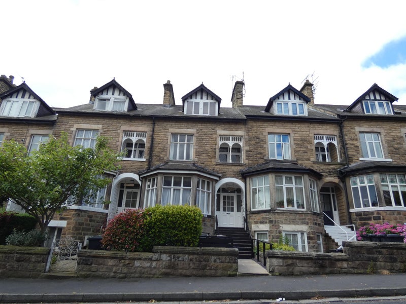 Photo 1: Front of House