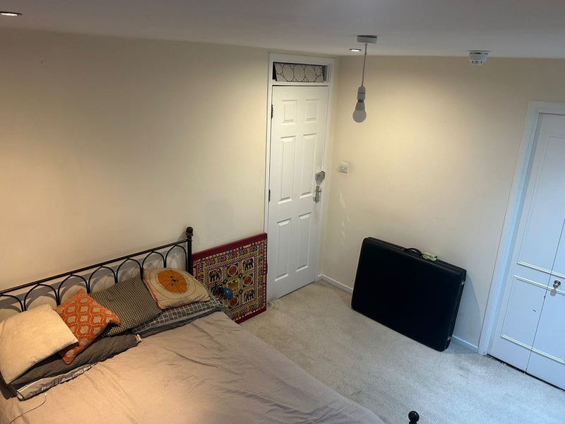 Photo 1: The sand room but at different photo angle