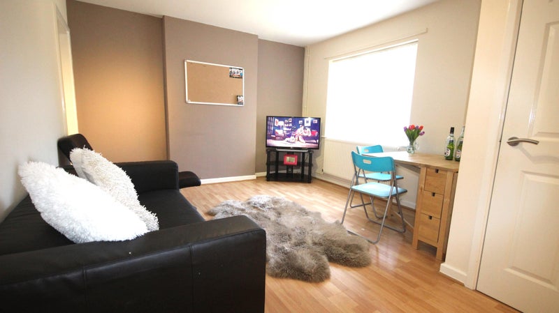 Photo 1: Living Area