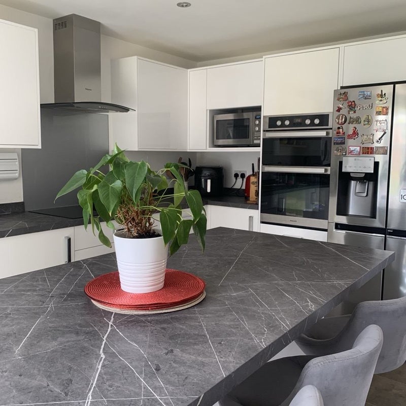 Photo 1: Fully Equipped | Modern Kitchen