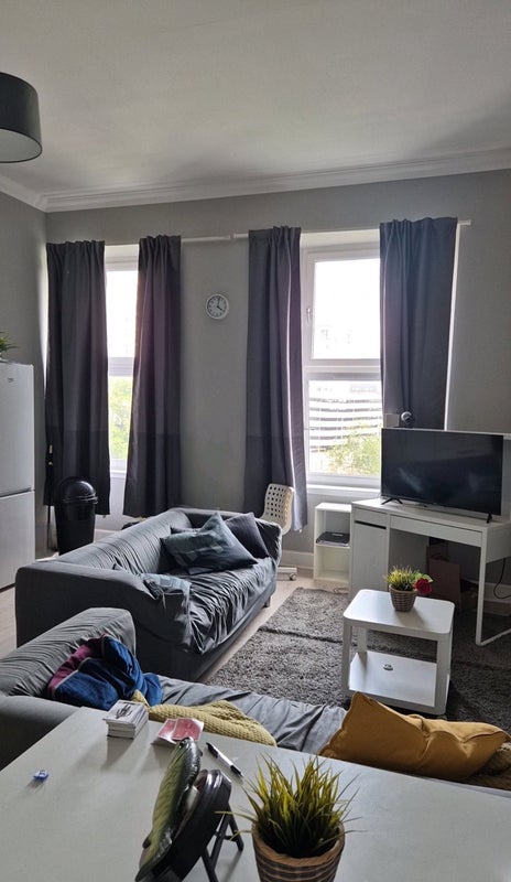 Photo 1: Living Area