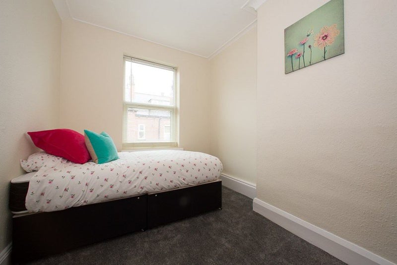 Photo 1: The room you'd be taking over (window side)