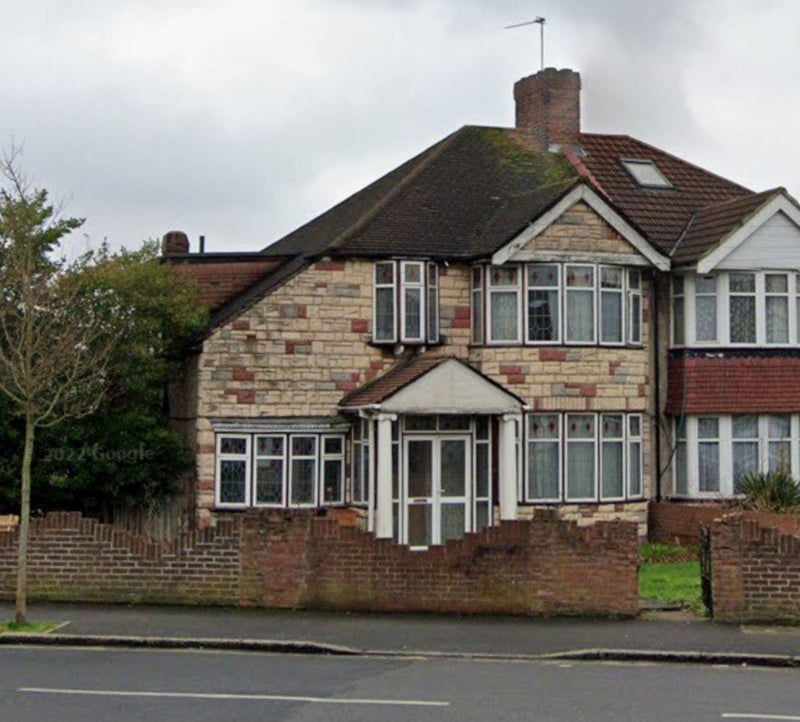Photo 1: House