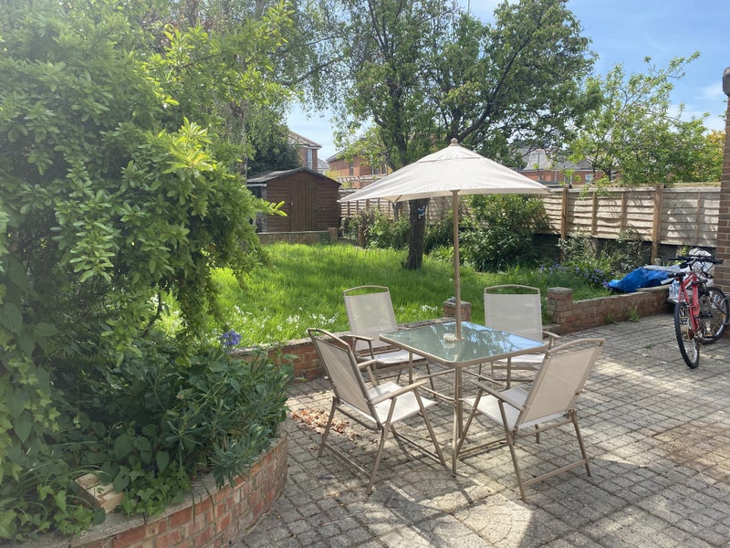 Photo 1: Garden area
