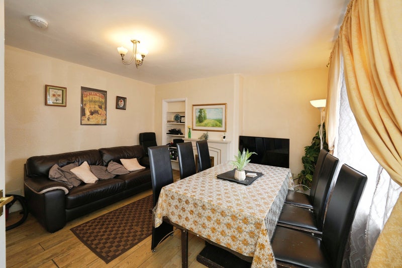 Photo 1: Lounge and dining area