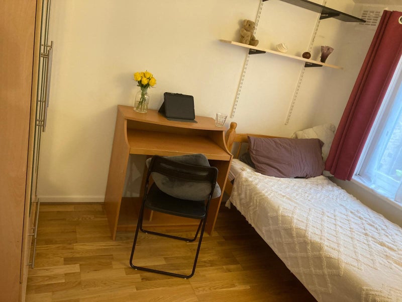 Photo 1: Memory mattress bed