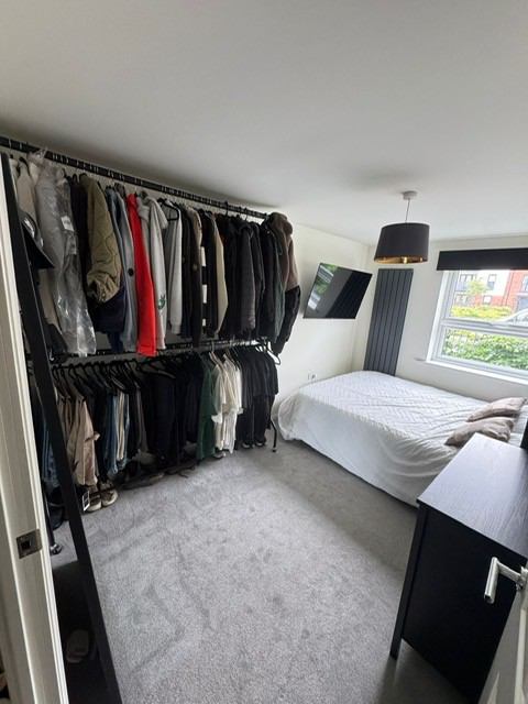 Photo 1: Bedroom image 2