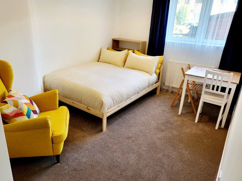 'Excellent renovated room, all bills included!' Room to Rent from SpareRoom