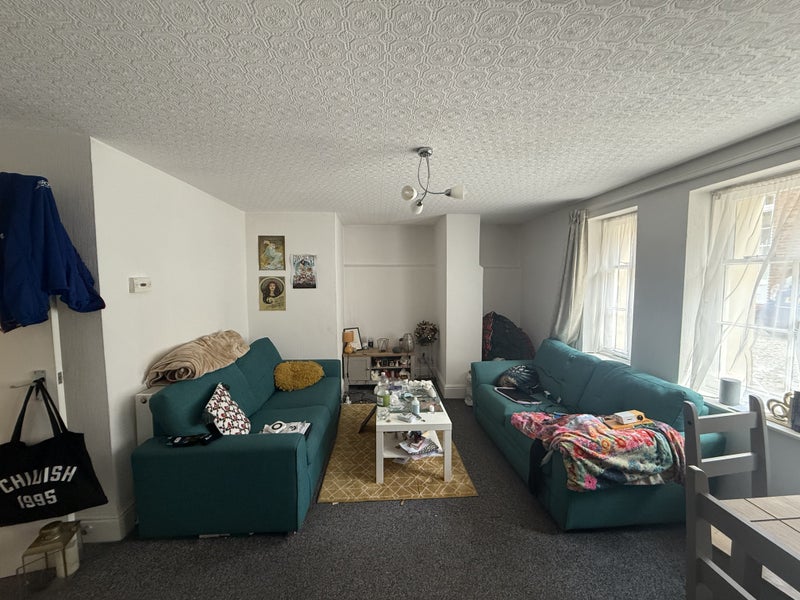 Photo 1: Living Room