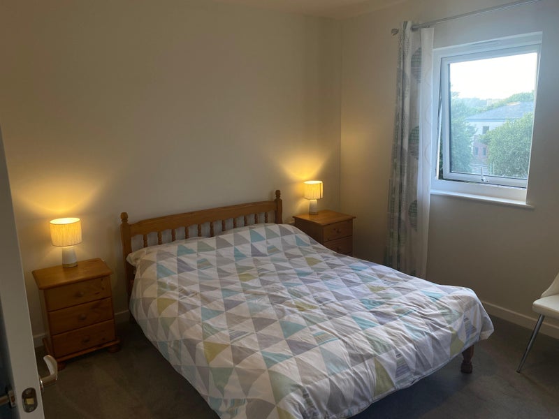 Photo 1: Bedroom