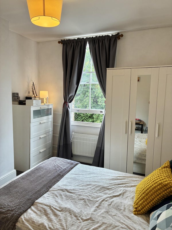 Photo 1: Room (Yours)