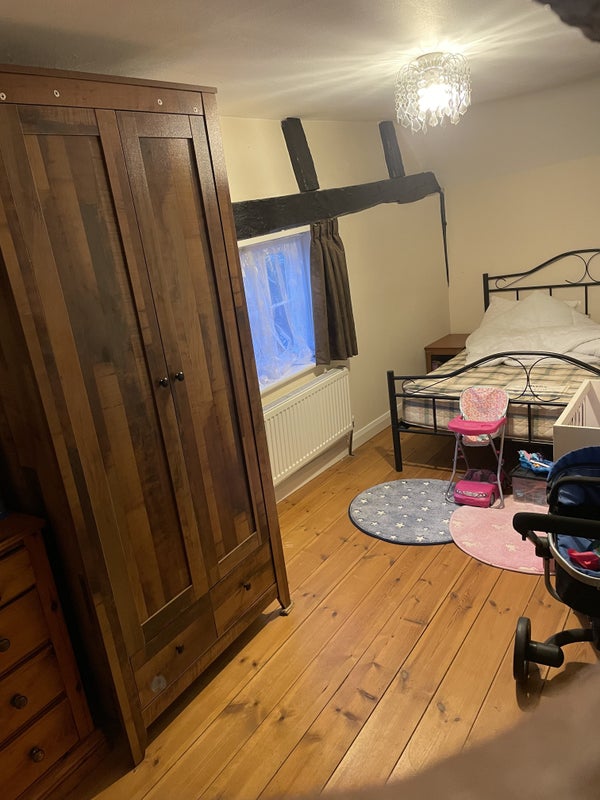 Photo 1: Room (Yours)