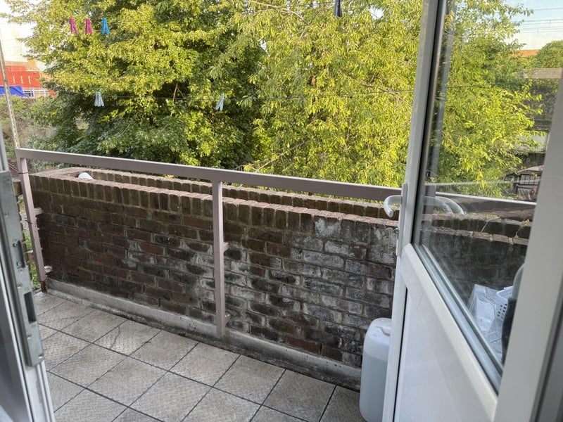 Photo 1: Room 1 - Balcony or Terrace