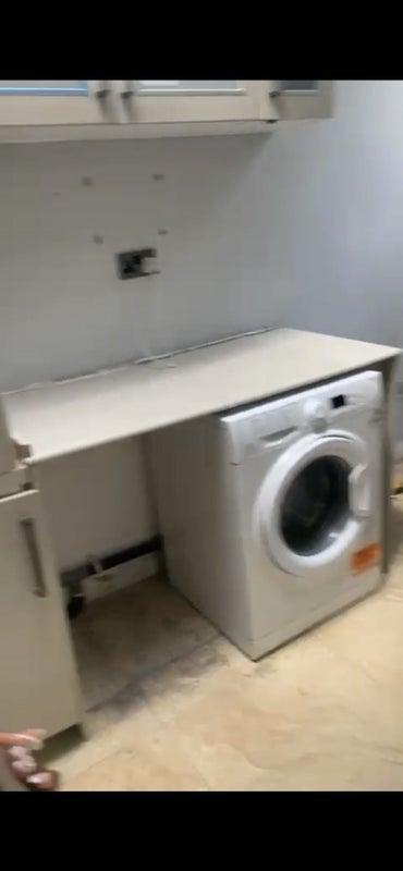 Photo 7: Washing area