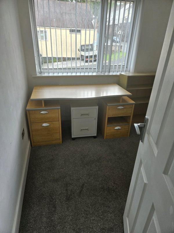 Photo 7: Single room