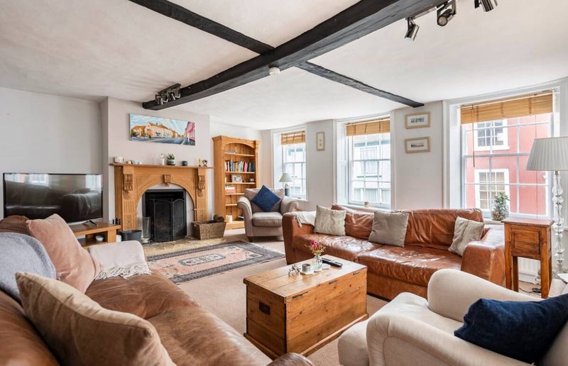 Photo 3: Living Room