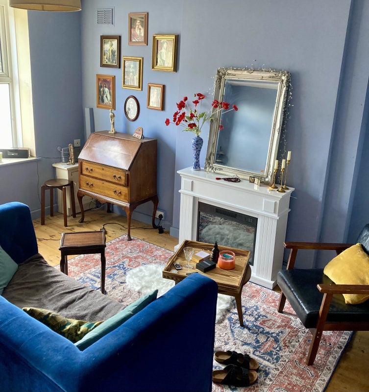 Photo 1: Living room