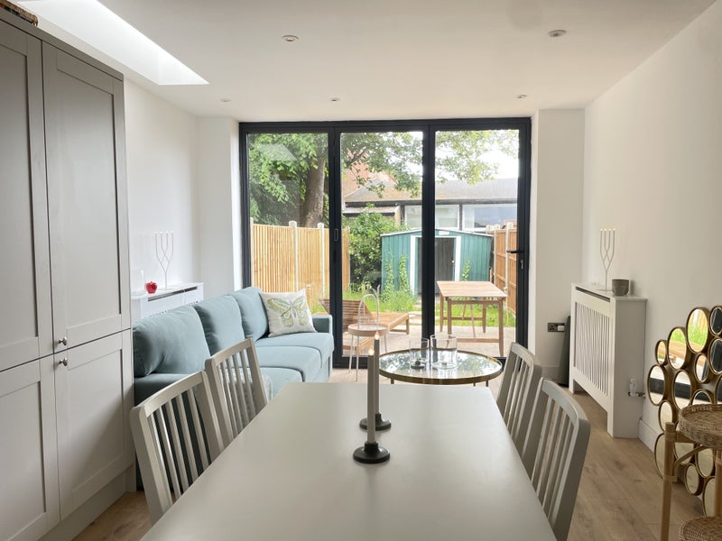 Photo 1: Living/dinning