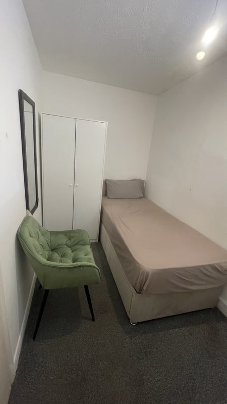 'Small single room for rent ' Room to Rent from SpareRoom