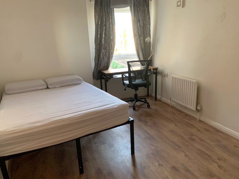 Photo 1: Room For Rent