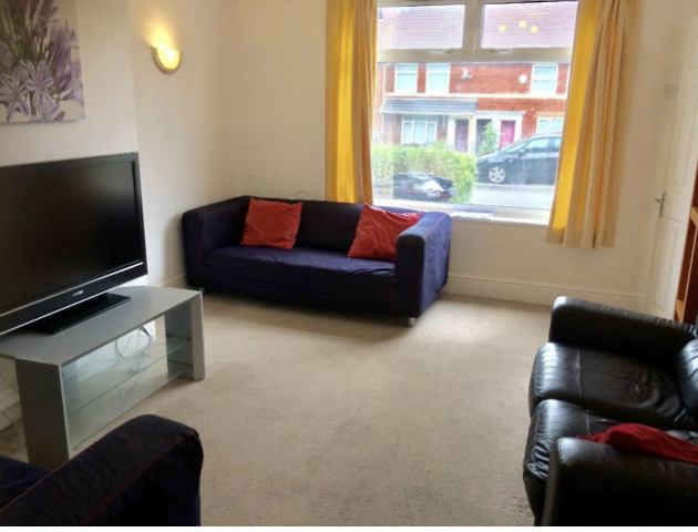 Photo 1: Living Room