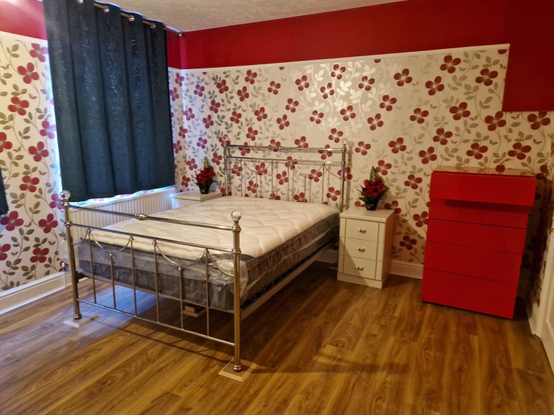 Photo 1: Big room £750.00