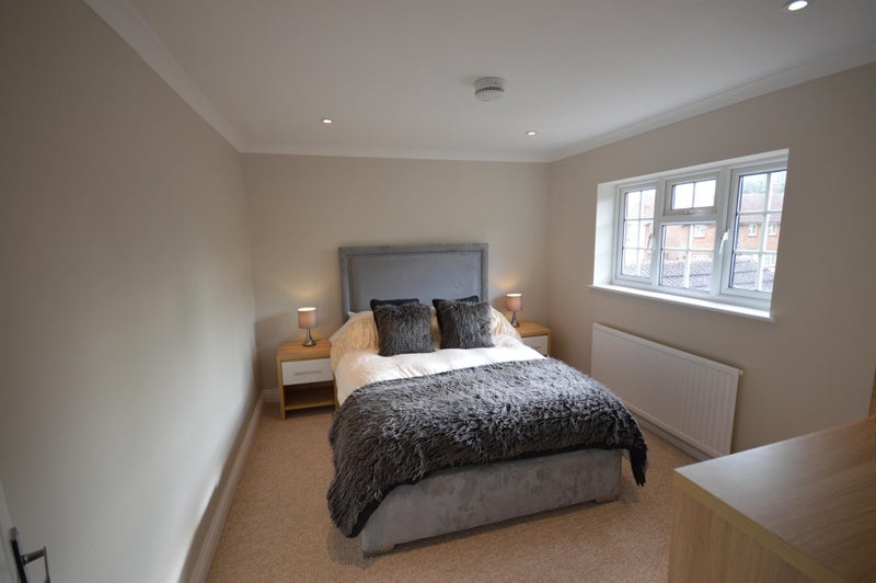 Photo 1: Bed 1 - £795