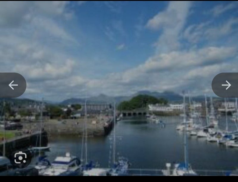 Photo 1: Harbour front