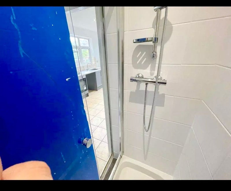 Photo 8: Bathroom 1