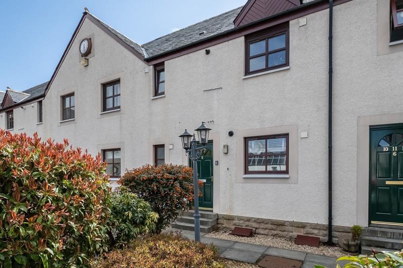 Photo 1: Front Entrance