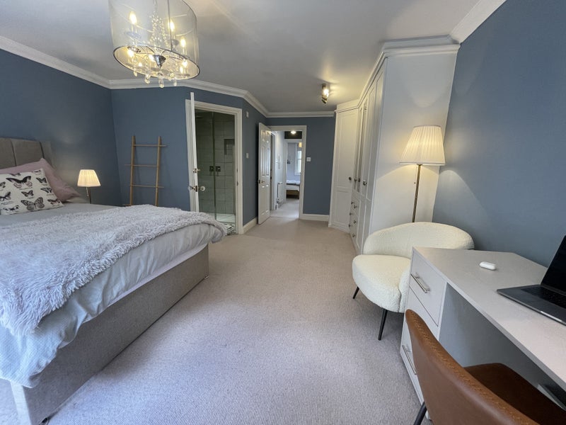 Photo 1: Absolute beast of a sized room with it's own ensuite. This is perfect for a couple, a true home.