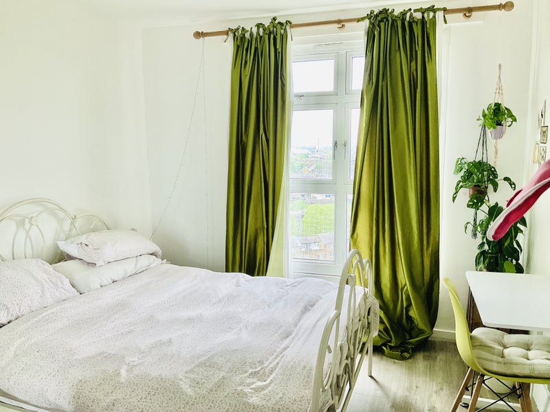 Photo 1: Room (Yours)
