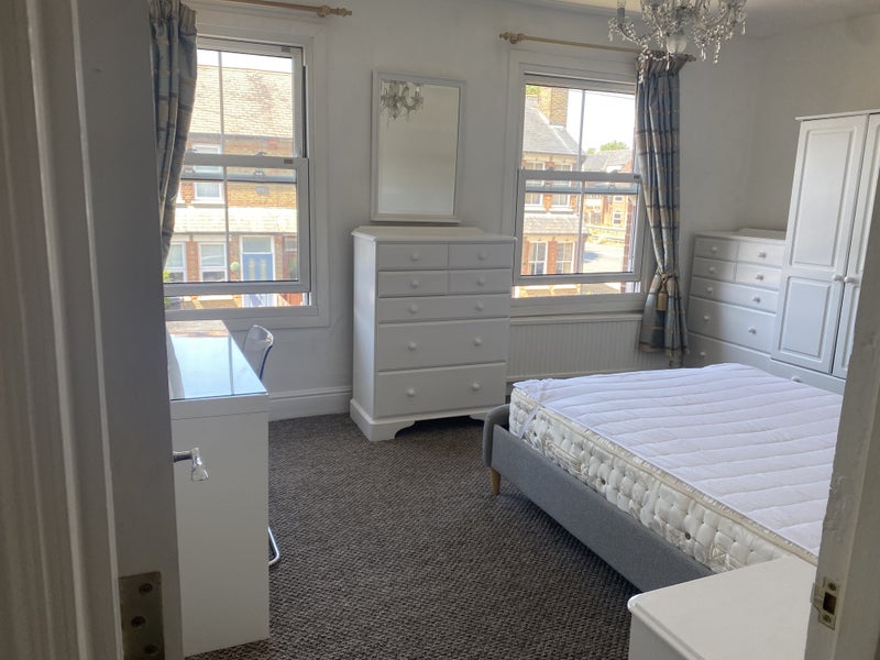 Photo 1: Bedroom