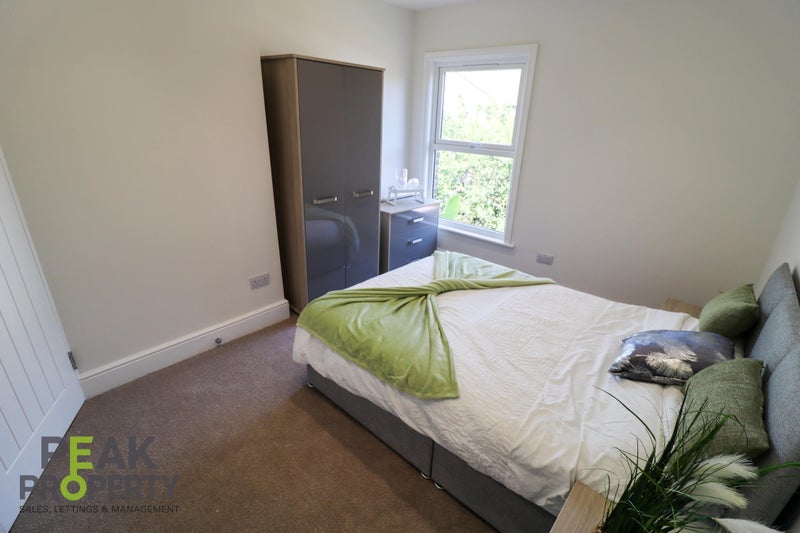 Photo 1: Room 3 - Available 