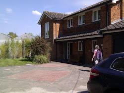 Photo 1: spacious house in acre plot with off road parking and woodland walks plus heathland on the doorstep