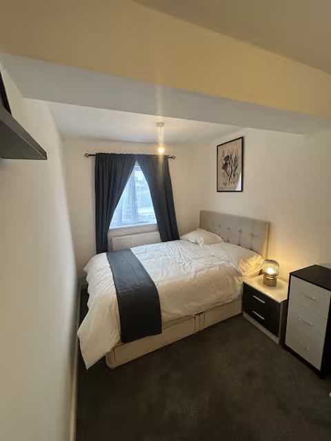 Photo 1: Double Spacious Bedroom with Garden View