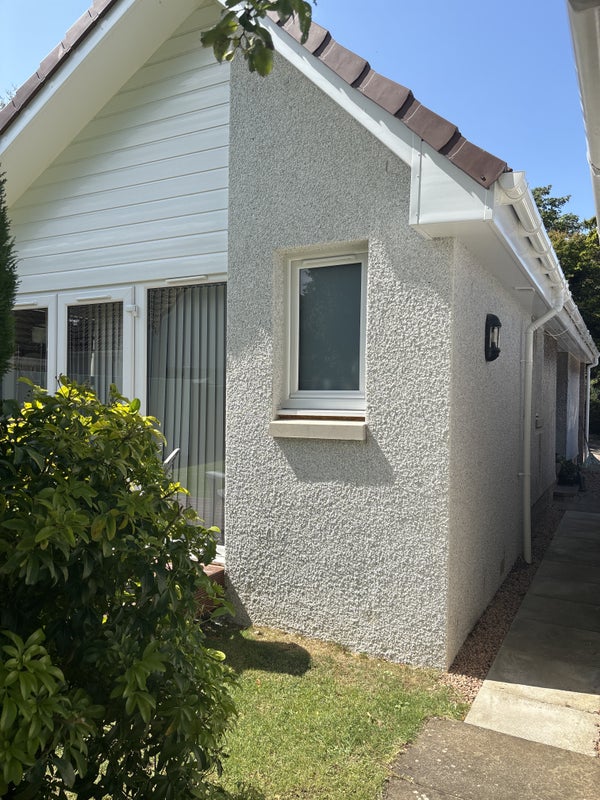 Photo 1: Entire Studio