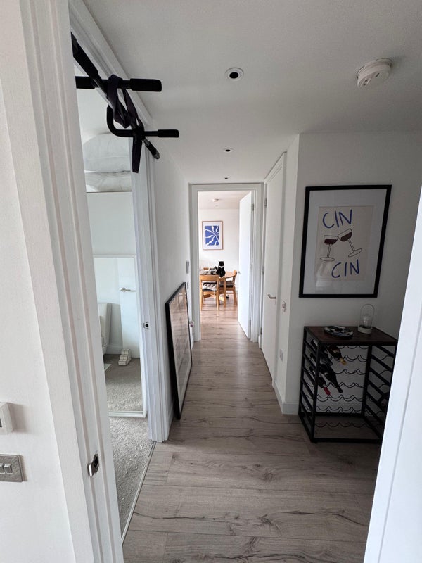 Photo 1: Hall