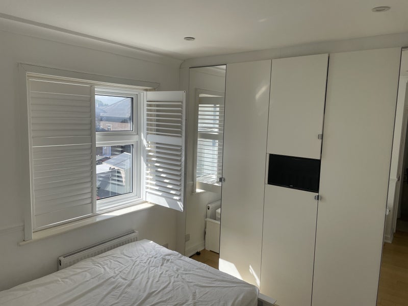 Photo 1: Bedroom