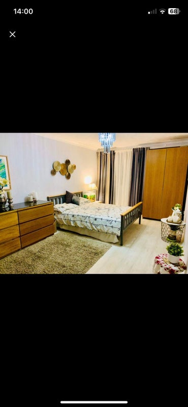 Photo 1: Large Double Room 1