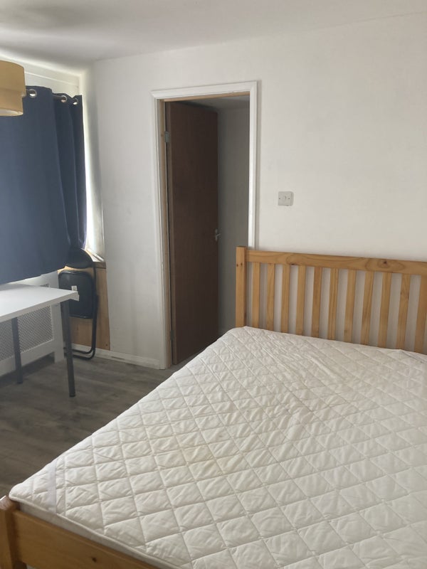 Photo 1: Room (Yours)