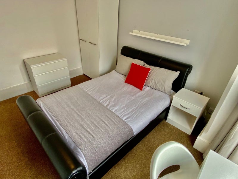 Photo 1: Room 1 (available September 2nd)