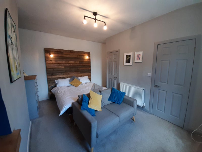 Photo 1: Beautiful large double room