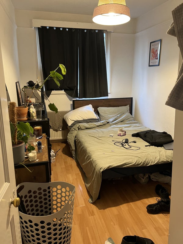 Photo 1: Room 