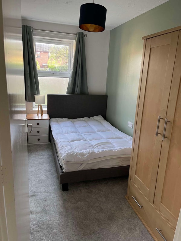 Photo 1: Cosy quiet room freshly decorated 