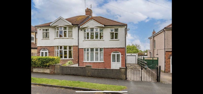 Photo 1: House overlooks a lovely park