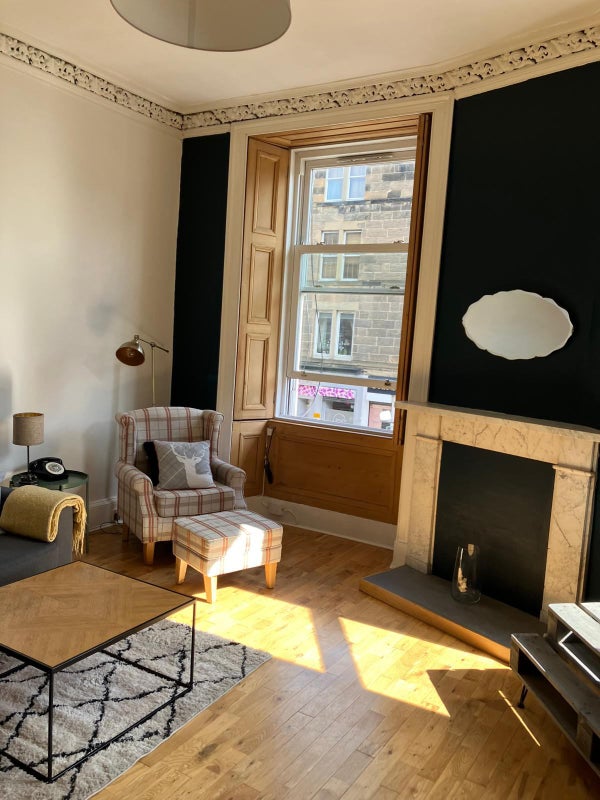 Photo 4: Living room angle 2