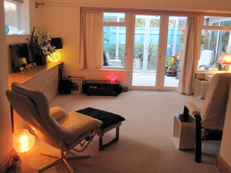 Photo 1: spacious archtest designed studio room for lodger (Studio)
